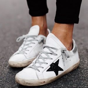 ‼️PRICE DROP Golden Goose - White with Black Star 🤍🖤